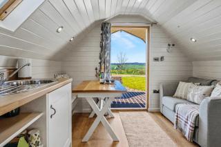 Willow Stylish pod with peaceful rural views - 8