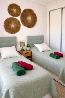 Renovated 2-Bed Apartment with Pool view - La Torre Golf Resort - 4