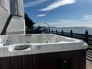 Bryn Eglwys Period Family Home with Sea Views - 8