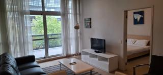 2BDR Modern City Apartment close to Viaduct Quater - 5