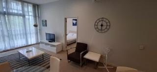 2BDR Modern City Apartment close to Viaduct Quater - 4