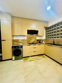 Grecel Luxury 3 Bedroom Apartment- F10 - 8
