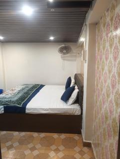 New Banaras Paying Guest House - 8