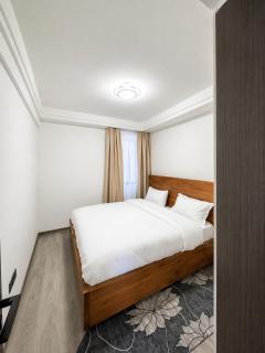 Shangri-la residence Westlands-Remote working & gym - 3