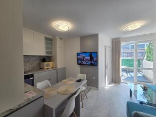 Iva's Cozy Loft Apartment Varna - 9