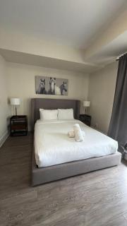 Comfortable 2BR Suite - Sleeps 6 in DT Toronto - 9