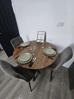 1 Bed Room Flat with sofa Bed, full kitchen - 4