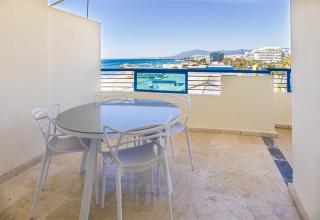 Fabulous first line beach apartment - 9