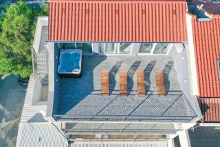 Sunset Penthouse with Jacuzzi & Seaview - 7