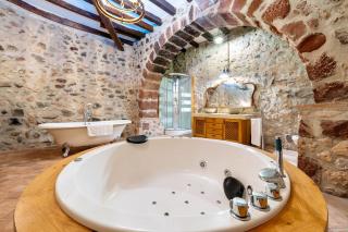 Casa Encanto con Jacuzzi - 0