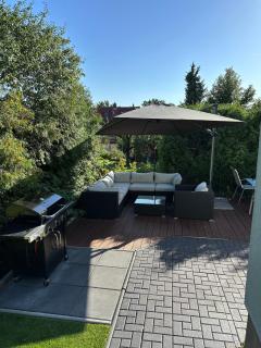 Geräumiges Haus mit Garten Terasse - 0