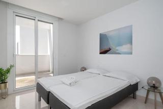 Penthouse Banderas with own pool - 3