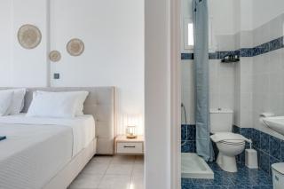 08 Double room Perivolos beach - 3