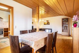 Drei-Mädelhaus Ambs Wohnung 3 -  - 6