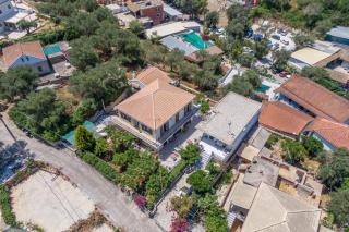 Captain Spiros Casa Bella Trio - 0