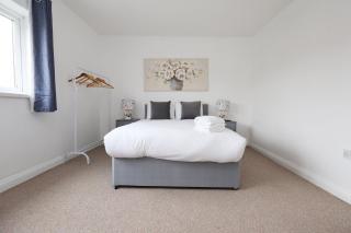 Crokeswood Walk 3 Bed House Bristol - 4