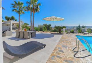 Amazing villa with panoramic views - 4