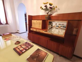 Elegant Central Large House F1F2 - 9