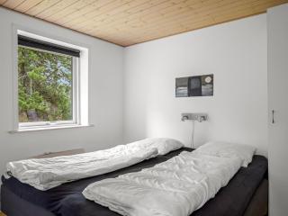 Holiday Home Micke - 3-2km from the sea by Interhome - 4