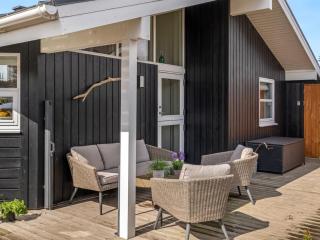 Holiday Home Sjarlotte - 100m from the sea by Interhome - 6