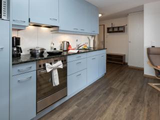 Apartment Chalet Cortina by Interhome - Grindelwald - 2