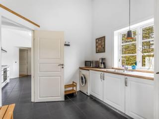 Holiday Home Amon - 670m from the sea by Interhome - 4