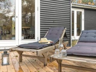 Holiday Home Aida - 400m from the sea by Interhome - 4