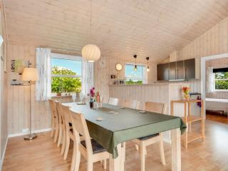 Holiday Home Lari - 600m from the sea by Interhome - 1