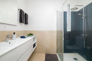 Cloud 9 - Comfy apartment by the beach - 5