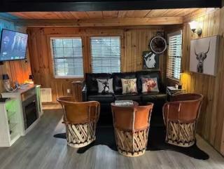 Prickly Pear - Rustic Cabin - 4