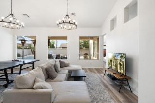 The Thirsty Cactus | Heated Pool, Spa & Games - 1