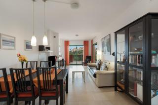 Family Apartment with Amazing Views - 5