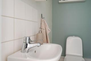 Calm and Comfortable 3BR Family Home with BBQ and Shared Pool - 6