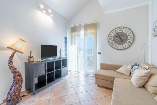 Intero Appartamento 'Lentini Room' - 0