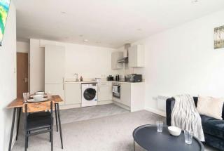 Fantastic Central Preston 1 Bedroom Apartment - 1