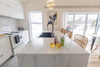 L'Estacade -Lakefront & Private Beach - 8