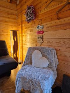 Le Chalet Cocon et Jacuzzi - 2