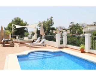 Apartment with private pool - 9