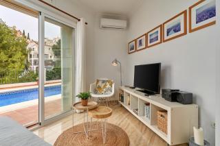 Apartment with private pool - 4