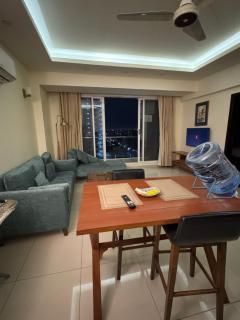 Luxury 1 and 2 Bedroom Apartments in Elysium Tower City View Balcony Prime Location - 8