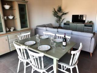 Driemaster, Stijlvol appartement met uitzicht op jachthaven en privé parking, centrum Oostende - 9