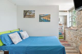 Boutique Stone Cottage House - 2