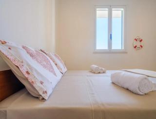 Coral Bay House - 5