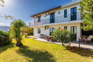 Villa Vittoria - Santa Tecla - Acireale - 2