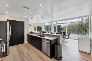 Large Corner 3 Bdrm Oasis Lake Eola - 1