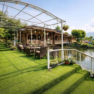 Crown Of Kashmir Group Of Houseboats - 0