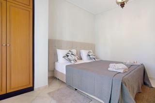 Olympia Holiday Home - 1