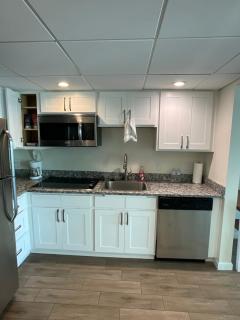 Stunning Water View Suite - 3