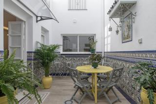 Barsanz Palace Home - 5