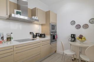 Barsanz Palace Home - 6